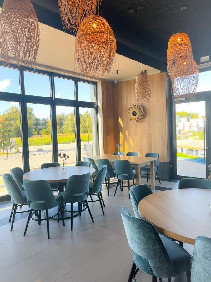 Polanki Aqua Apartamenty Nielimitowany Dostep Do Basenow Parking Free Kołobrzeg Exteriör bild