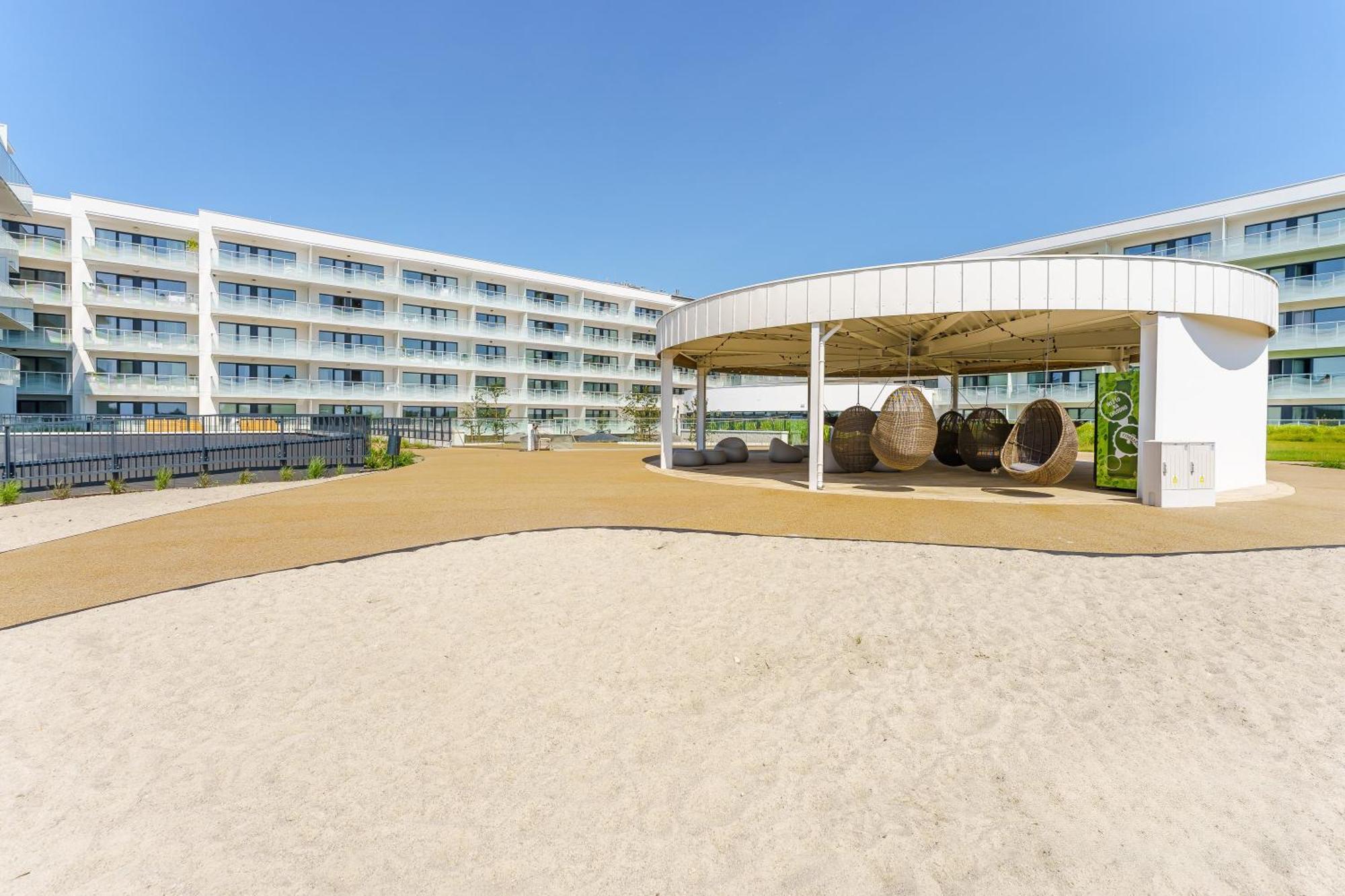 Polanki Aqua Apartamenty Nielimitowany Dostep Do Basenow Parking Free Kołobrzeg Exteriör bild