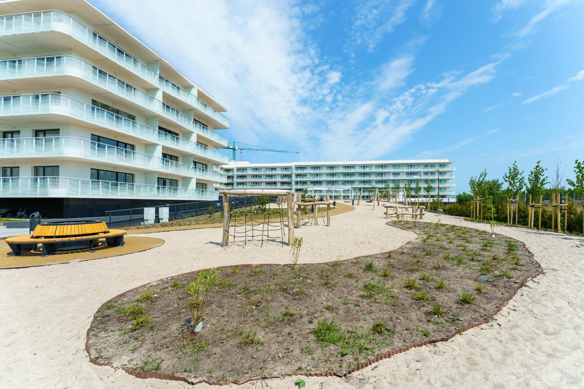 Polanki Aqua Apartamenty Nielimitowany Dostep Do Basenow Parking Free Kołobrzeg Exteriör bild